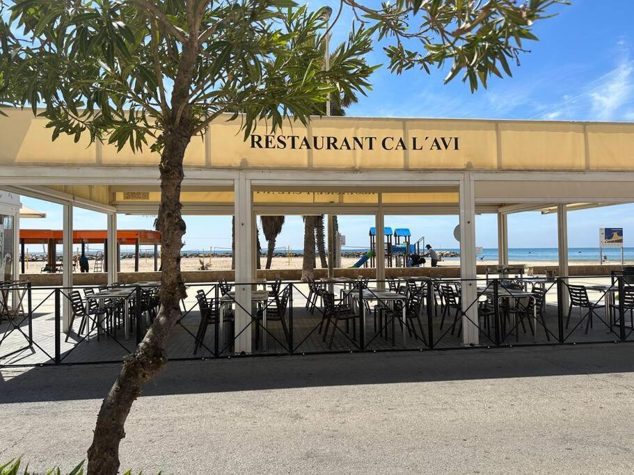 Appartement Cunit, Front Line With Sea View Extérieur photo