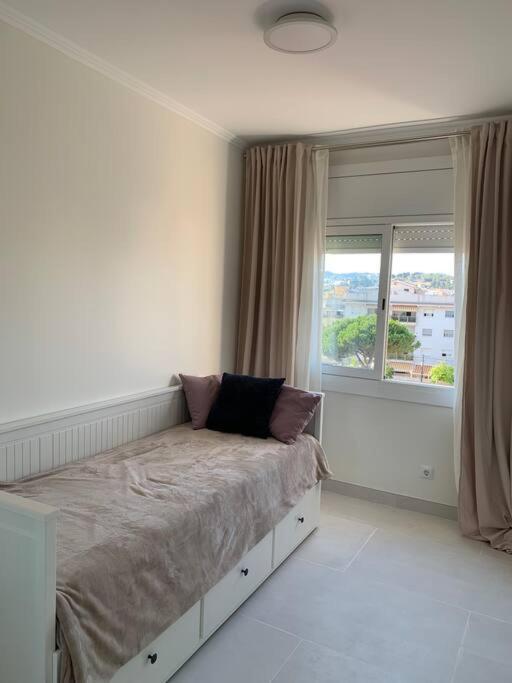Appartement Cunit, Front Line With Sea View Extérieur photo
